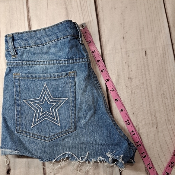 H&M Coachella Daydreamer Shorts Size 4 - Picture 7 of 9